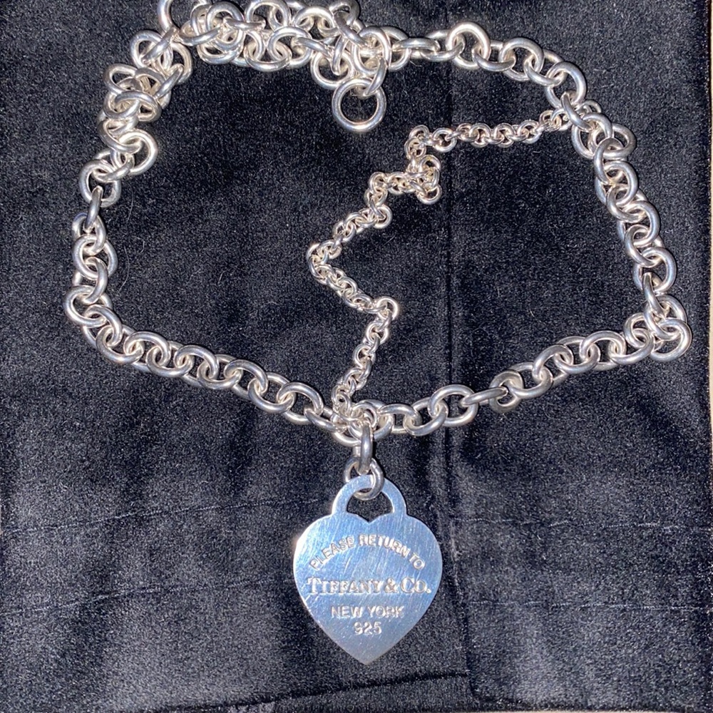 Tiffany & Co. Silver Heart Necklace  925. Without diamond.